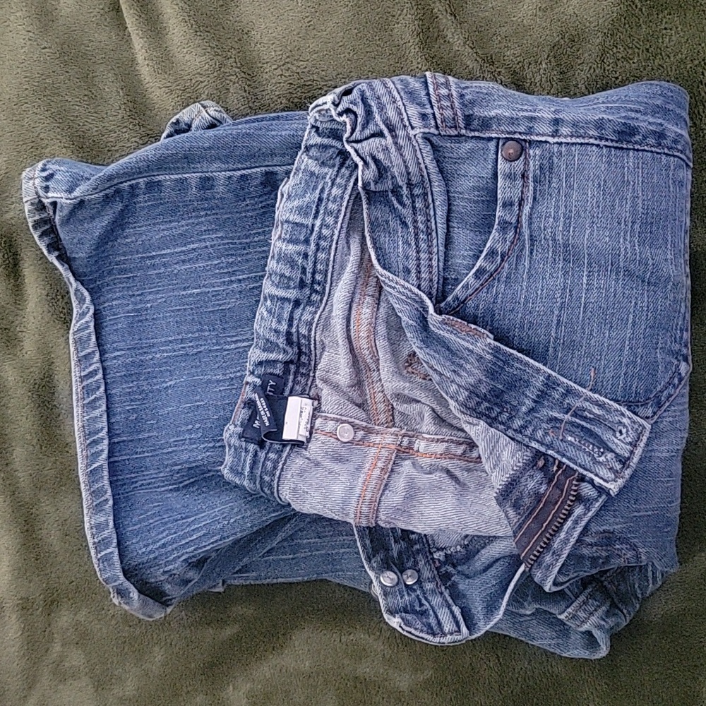 Woman's Maternity Jeans